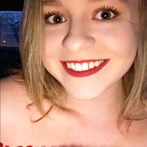 Meet your Posher, Jade