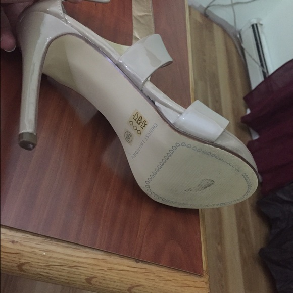 Shoes - Picture 3 of 4