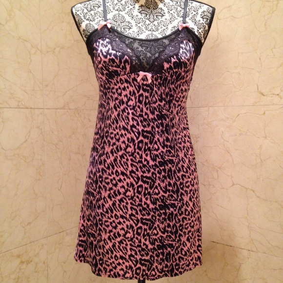 NWOT Betsey Johnson Pink Leopard Lingerie - Picture 2 of 4