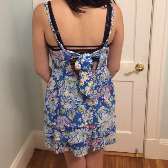 Dress - Picture 2 of 3