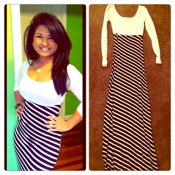 Long and white maxi dress size small