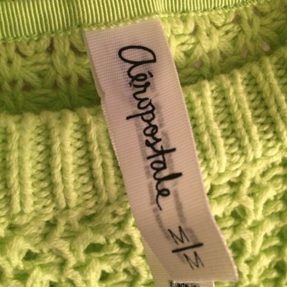 📌SOLD📌 ❗️FINAL PRICE❗️ Bold Lime Green Sweater - Picture 4 of 4