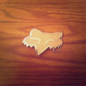 Pink fox belt buckle