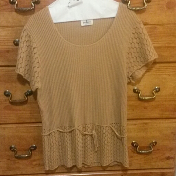 Tan color short sleeve top