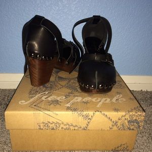 Never Worn Free People Clogs