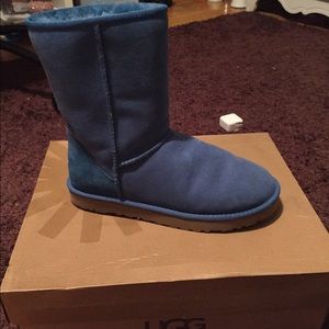 Short classic ugg boot