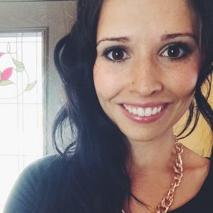 Meet your Posher, Leah