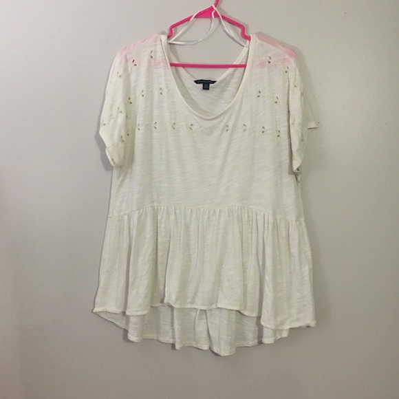 🍁NOVEMBER SALE🍁 Cream Colored AE Shirt