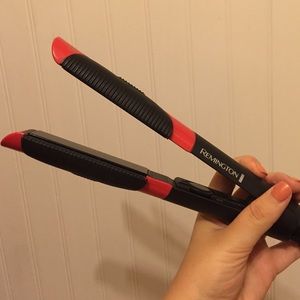 Remington hair straightener