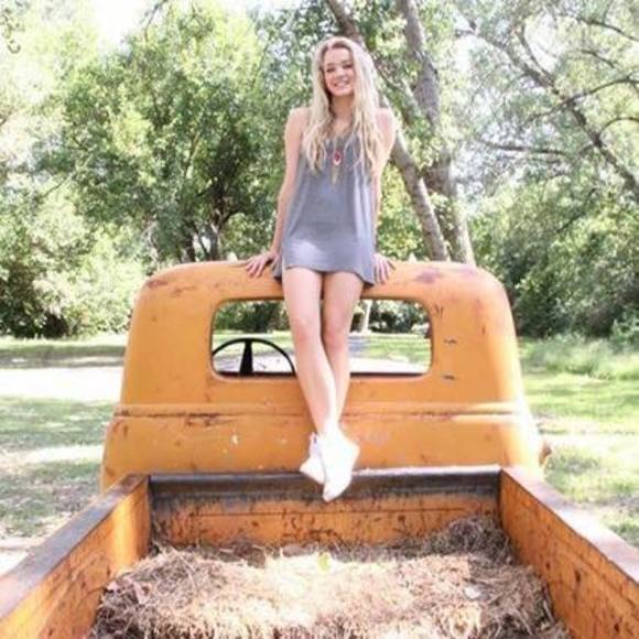 Meet your Posher, Lea