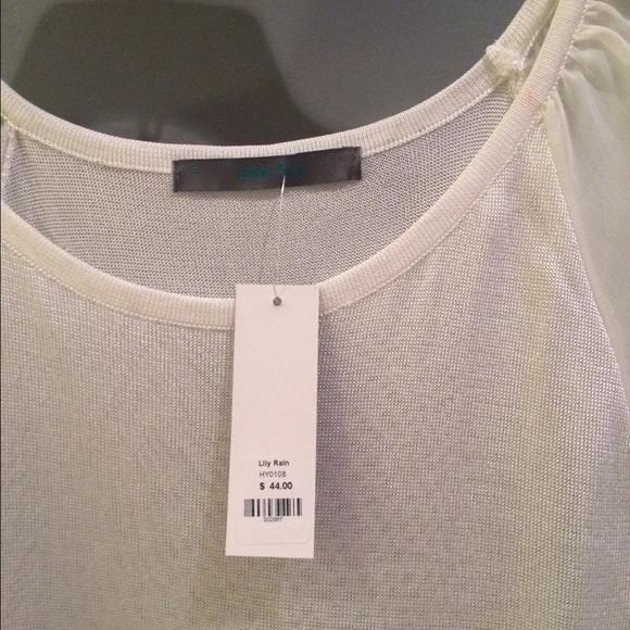 Lily Rain Cream Top - Picture 3 of 3