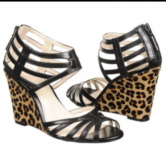 NEW!!!! CALVIN KLEIN Fanya Cut out Wedge