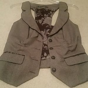 Brown, Maurices vest! Great condition