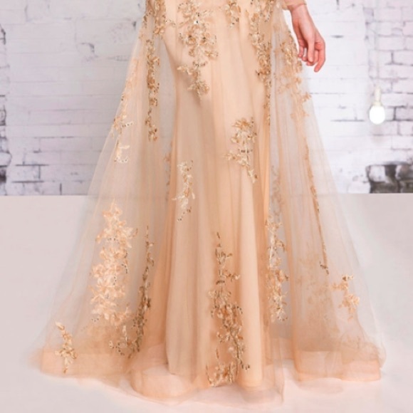 Long sleeve prom/party/pageant dress - Picture 3 of 3