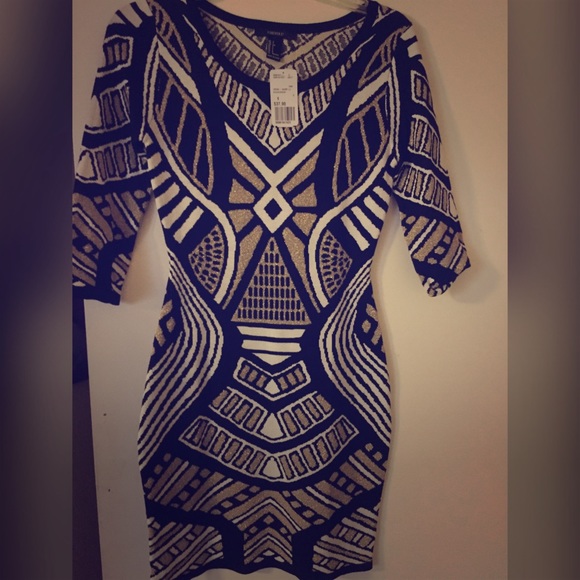 Black/creme & burgundy foreign exchange dress