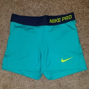 PERFECT CONDITION NIKE PRO SPANDEX