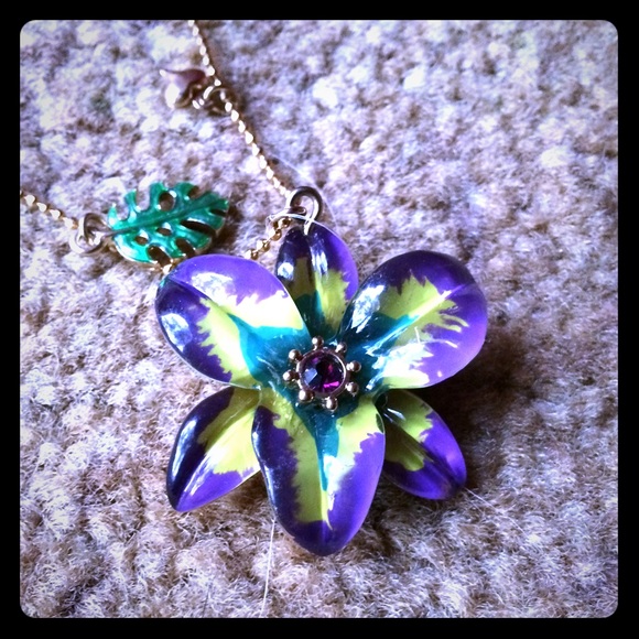 Betsey Johnson flower necklace.