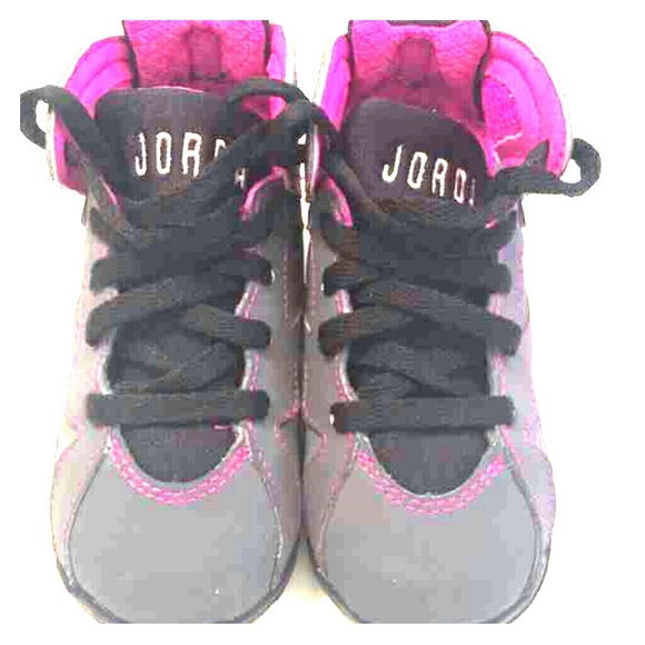 Retro 7S (Valentine Jordan's) size 6c