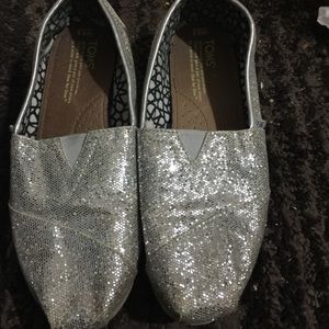 Toms silver cute worn a handfull of times
