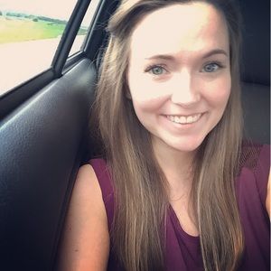 Meet your Posher, Becka