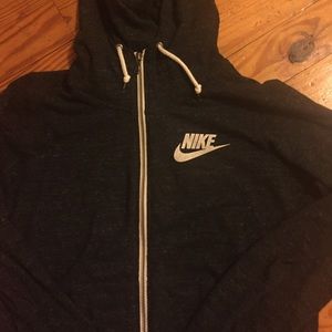 Nike zip up. Size med