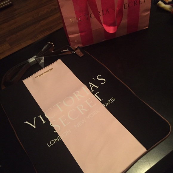 Victoria secret body purse