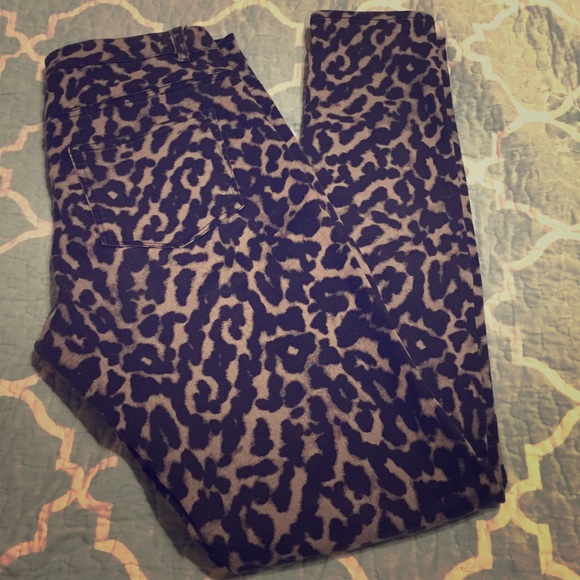Leopard skinnies