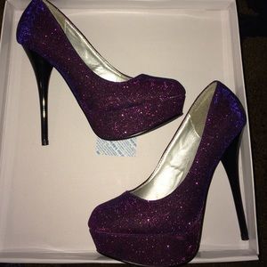 Platform heels in perfect condition