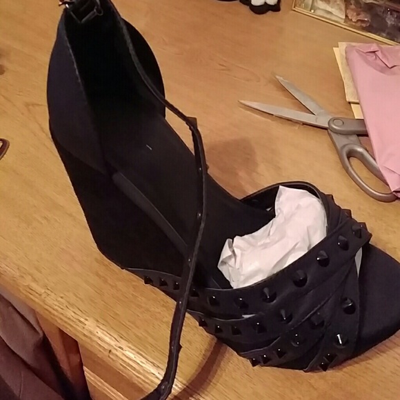 Brand new Wedges