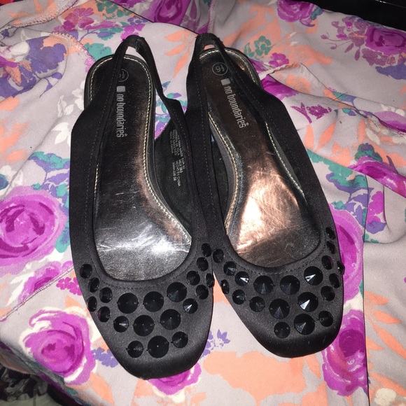 Black flat sling back shoes