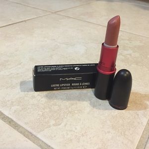 MAC VIVA GLAM V