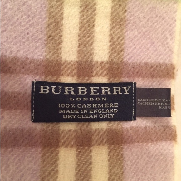 Burberry Scarf bundled - Picture 2 of 4