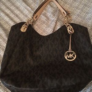Like new michael kors tote