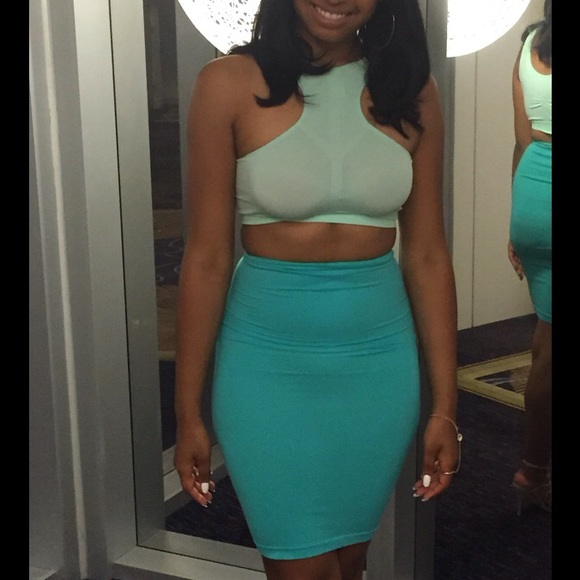 Dresses & Skirts - 2 piece co ordinate set