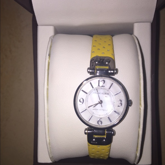 Anne Klein leather strap watch 100% authentic - Picture 3 of 3