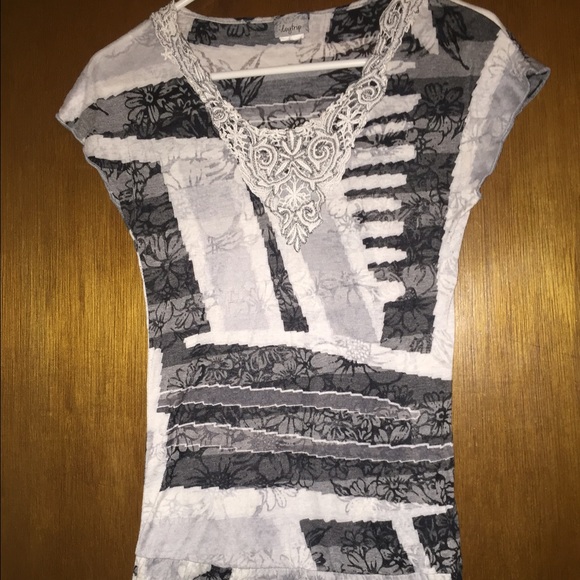 Daytrip Shirt - Picture 1 of 2