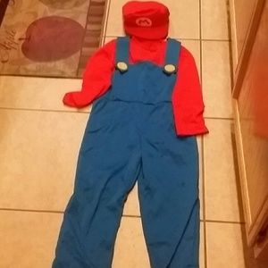 Super Mario costume