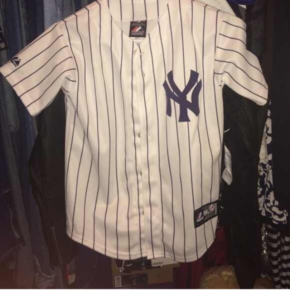 Yankees Derek Jeter jersey
