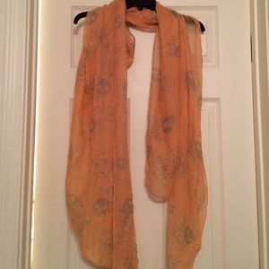 Light orange skull scarf