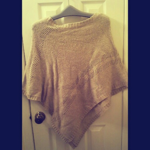 Tan Poncho