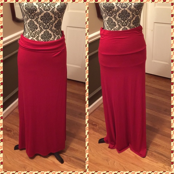 ☀️☀️ SUMMER SALE!!☀️☀️ NWT: Convertible Maxi Skirt