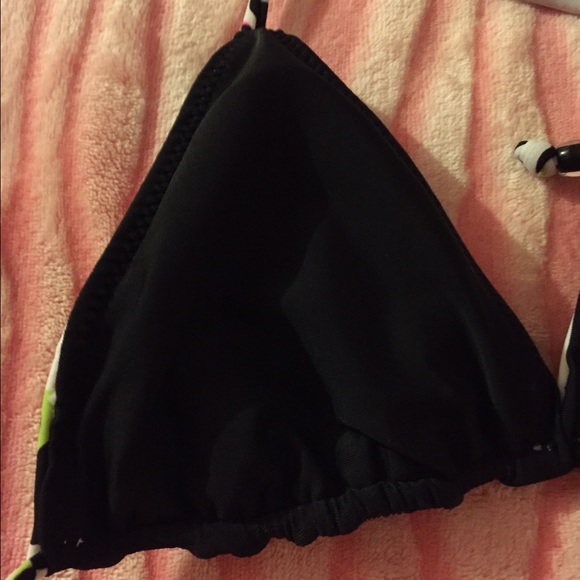 Aero bikini top - Picture 2 of 3