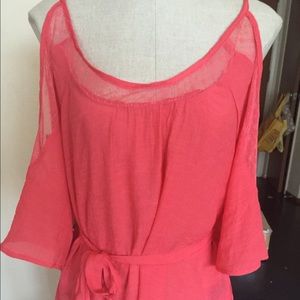 NWOT Coral Cold Shoulder blouse 👄