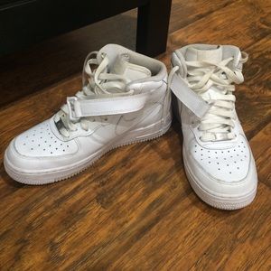 Air Force ones mid tops