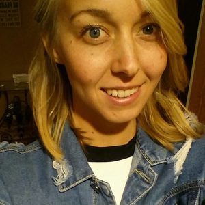 Meet your Posher, Brenna