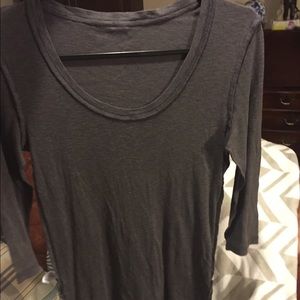 3/4 sleeve grey shirt