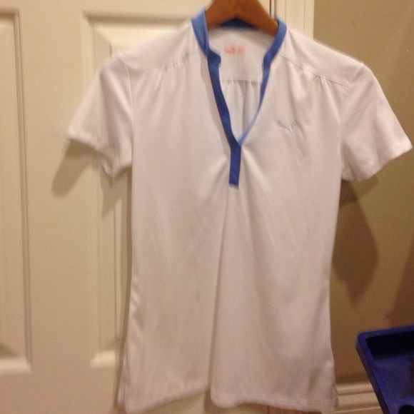 Puma shirt. Price drop🎀🎈🎀🎈🎀great deal