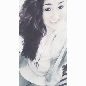 Meet your Posher, Sharae