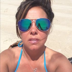 Meet your Posher, Tracy