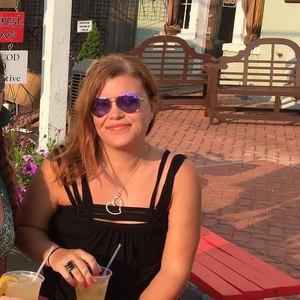 Meet your Posher, Lis